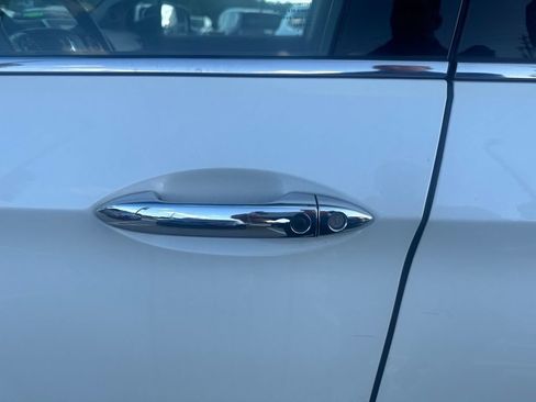 Used 2016 Honda Pilot Elite image 7