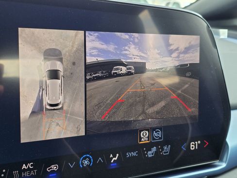 New 2026 Chevrolet Equinox EV LT w/ Convenience Package II image 28