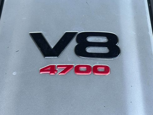 Used 2004 Toyota Land Cruiser image 32