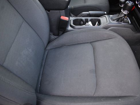 Used 2023 Jeep Wrangler Willys image 25