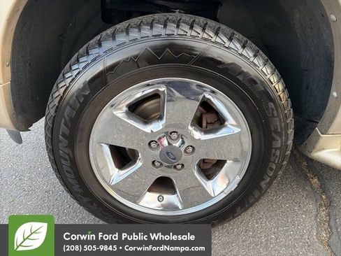 Used 2005 Ford Explorer Limited image 9