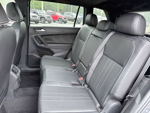 Used 2023 Volkswagen Tiguan SE R-Line FWD image 23
