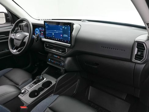 Certified 2025 Ford Bronco Sport Outer Banks w/ Outer Banks Tech Package+ AWD/4WD image 26