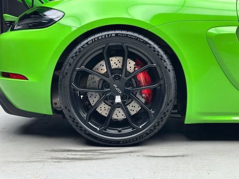 Used 2023 Porsche 718 Cayman GT4 RWD image 33