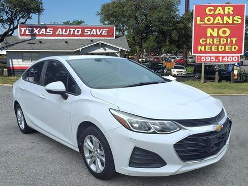 Used 2019 Chevrolet Cruze LS w/ LS Convenience Package FWD image 1