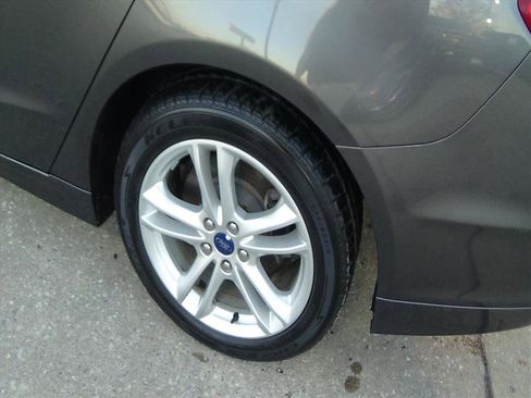 Used 2018 Ford Fusion S image 9