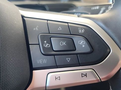 Used 2025 Volkswagen Atlas SE image 25