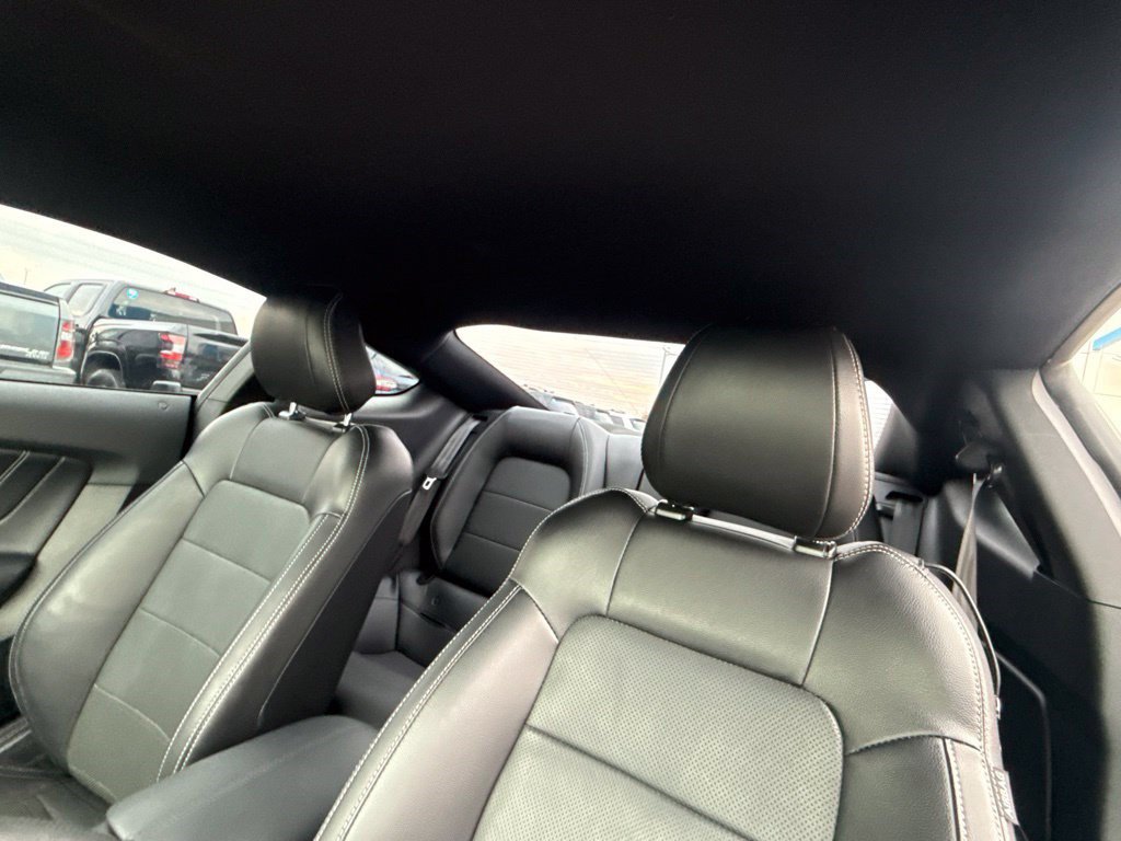 Used 2019 Ford Mustang GT Premium w/ Black Accent Package RWD image 20