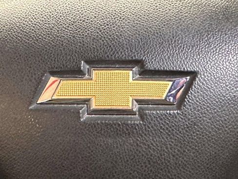 Used 2023 Chevrolet Equinox LT image 23