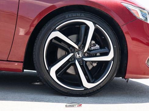 Used 2021 Honda Accord Sport image 9