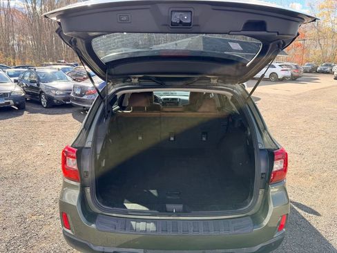 Used 2017 Subaru Outback 2.5i Touring image 28