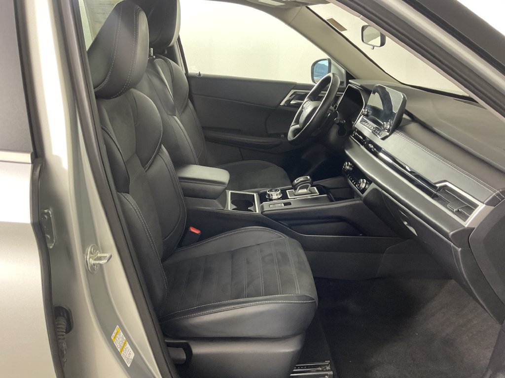 Used 2024 Mitsubishi Outlander SE AWD/4WD image 25