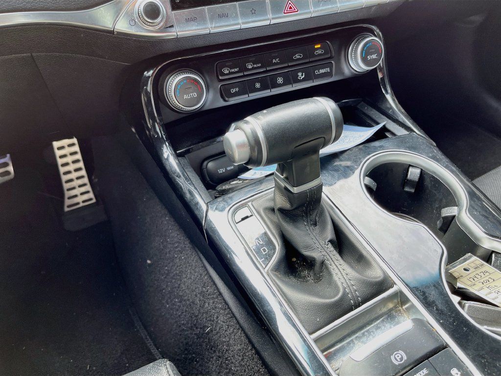 Used 2023 Kia Stinger GT-Line w/ Sun & Sound Package AWD/4WD image 17