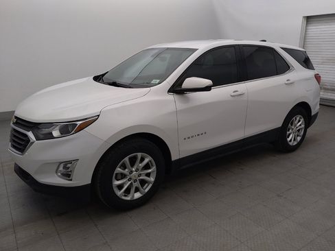 Used 2019 Chevrolet Equinox LT FWD image 2