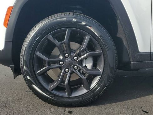 New 2025 Jeep Grand Cherokee Limited image 7