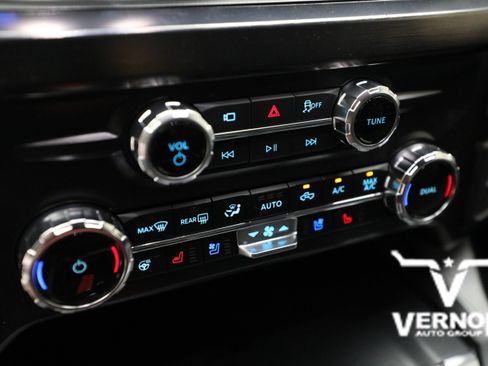 New 2026 Ford F250 Lariat w/ Tremor Off-Road Package AWD/4WD image 23