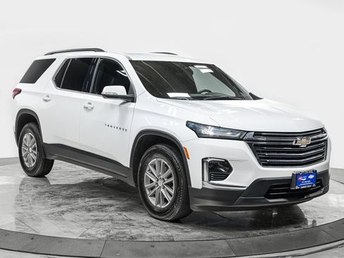 Used 2022 Chevrolet Traverse LT w/ LPO, Floor Liner Package image 9