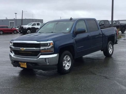 Used 2017 Chevrolet Silverado 1500 LT w/ All Star Edition image 4