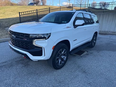 Used 2024 Chevrolet Tahoe Z71 w/ Luxury Package image 11