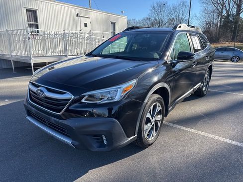 Used 2020 Subaru Outback Limited image 3