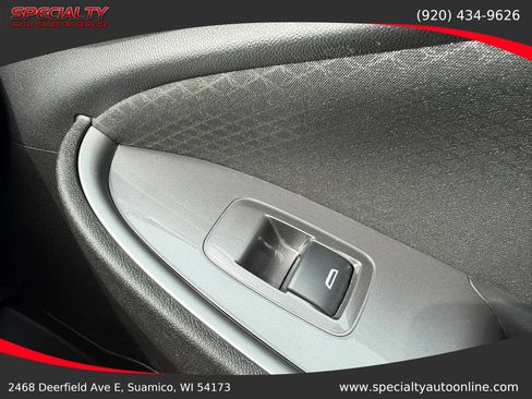 Used 2023 Chevrolet Malibu LT FWD image 32