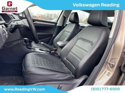 Used 2015 Volkswagen Passat TDI SE image 11