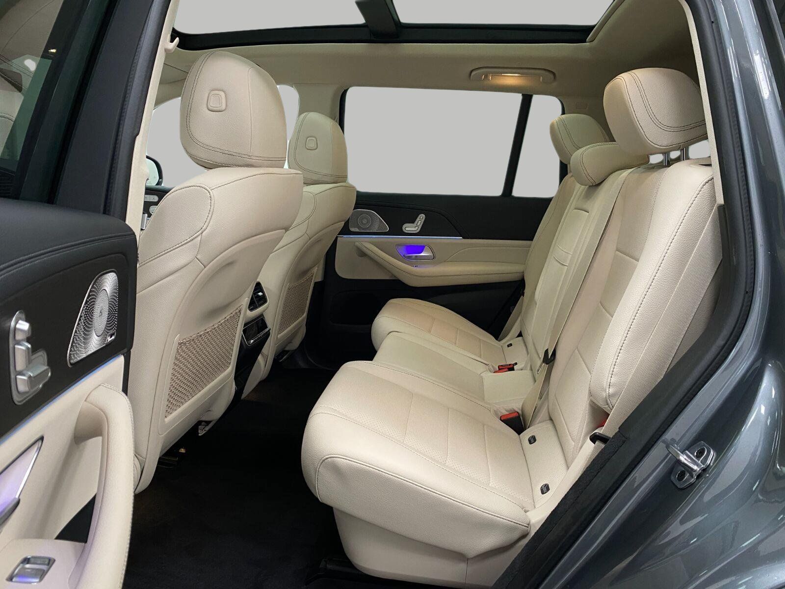 Certified 2024 Mercedes-Benz GLS 450 4MATIC image 31