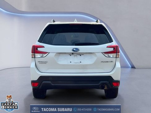 Used 2020 Subaru Forester Premium AWD/4WD image 4