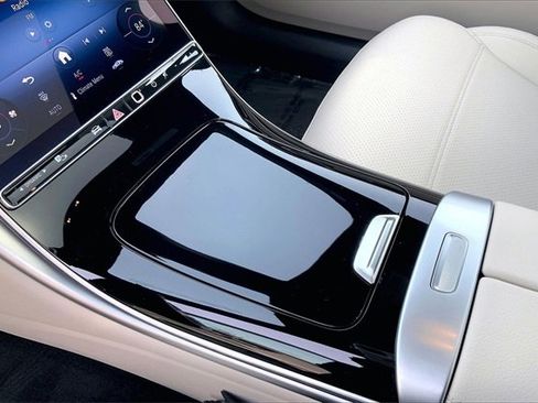 Used 2025 Mercedes-Benz C 300 4MATIC Sedan image 13