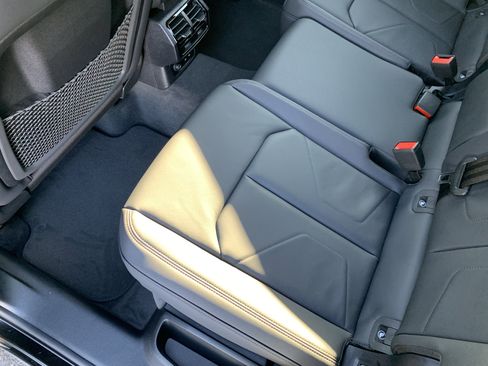 New 2025 Audi Q3 2.0T Premium image 14