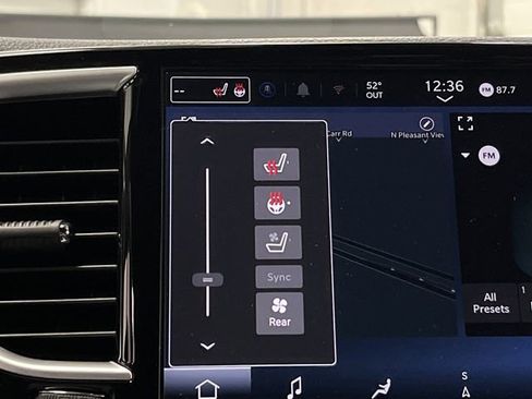 New 2026 Chrysler Pacifica Limited w/ S Appearance Package image 8