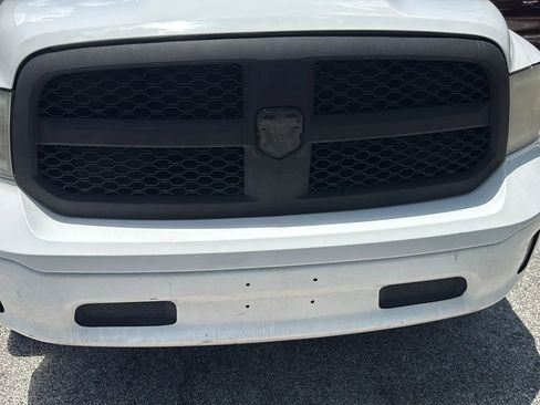 Used 2019 RAM 1500 Classic SLT RWD image 30