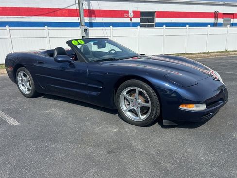 Used 2000 Chevrolet Corvette Convertible w/ Memory Pkg RWD image 1