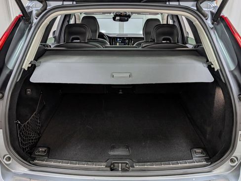 Used 2020 Volvo XC60 T6 Momentum AWD/4WD image 20