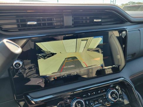 New 2026 GMC Sierra 2500 AT4 w/ AT4 Premium Plus Package image 21