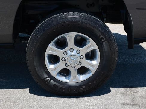 Used 2025 RAM 2500 Big Horn AWD/4WD image 10