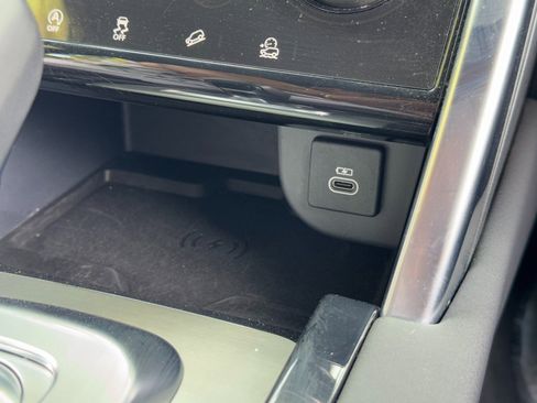 Used 2022 Land Rover Discovery Sport SE R-Dynamic image 32