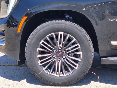 New 2026 GMC Yukon Elevation w/ LPO, Floor Liner Package AWD/4WD image 31