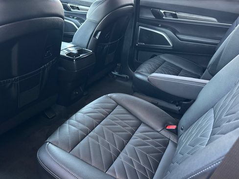 Certified 2025 Kia Telluride EX X-Line AWD/4WD image 12