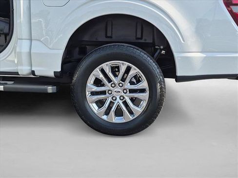 Used 2025 Ford F150 Lariat w/ Equipment Group 502A High AWD/4WD image 26