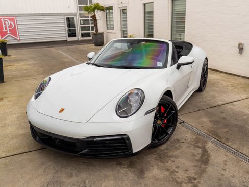 Used 2020 Porsche 911 Carrera 4S image 3