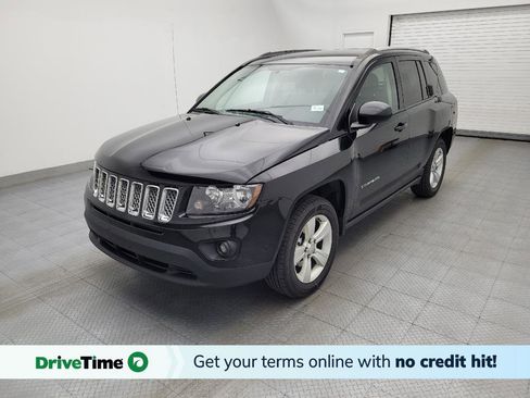Used 2017 Jeep Compass Latitude AWD/4WD image 1