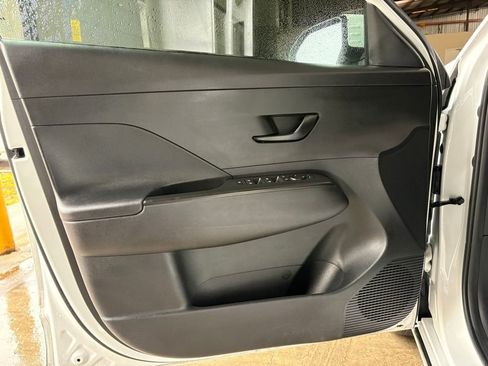 Used 2024 Hyundai Kona SEL image 19