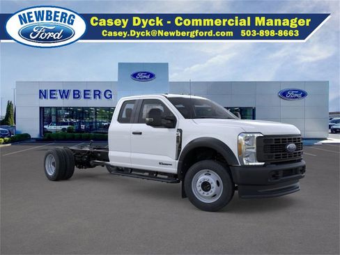 New 2025 Ford F450 XL image 1