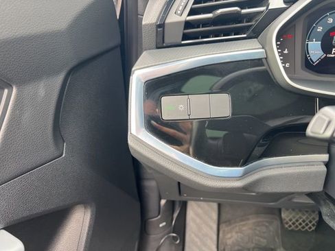 Used 2022 Audi Q3 2.0T Premium image 21