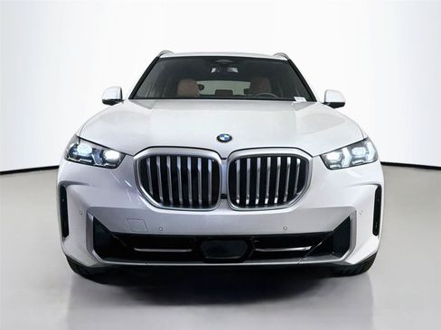 New 2026 BMW X5 xDrive40i w/ Climate Comfort Package AWD/4WD image 2