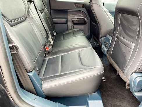 Used 2023 Ford Maverick Lariat w/ Lariat Luxury Package image 28