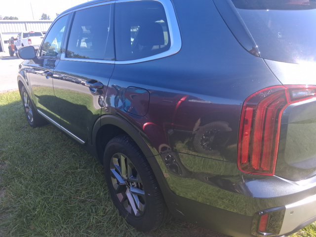 Used 2024 Kia Telluride LX FWD image 8