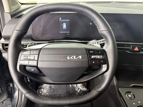 New 2026 Kia Sportage LX FWD image 22