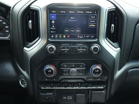 Used 2021 Chevrolet Silverado 1500 LT Trail Boss w/ Convenience Package II AWD/4WD image 32